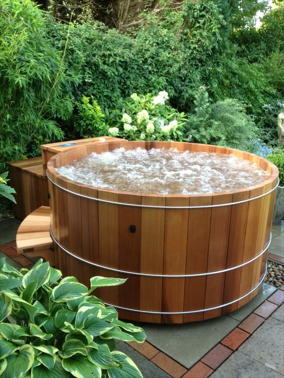 Outdoor Soaking Hot Tub Ideas in 2022