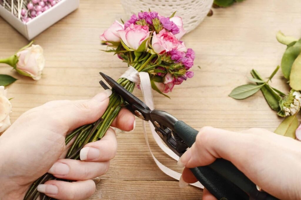 How to Keep Cut Flowers Fresh